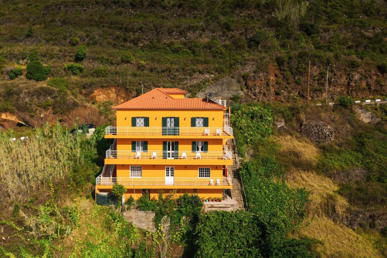 Отель Sunset House Арку-да-Кальета Экстерьер фото